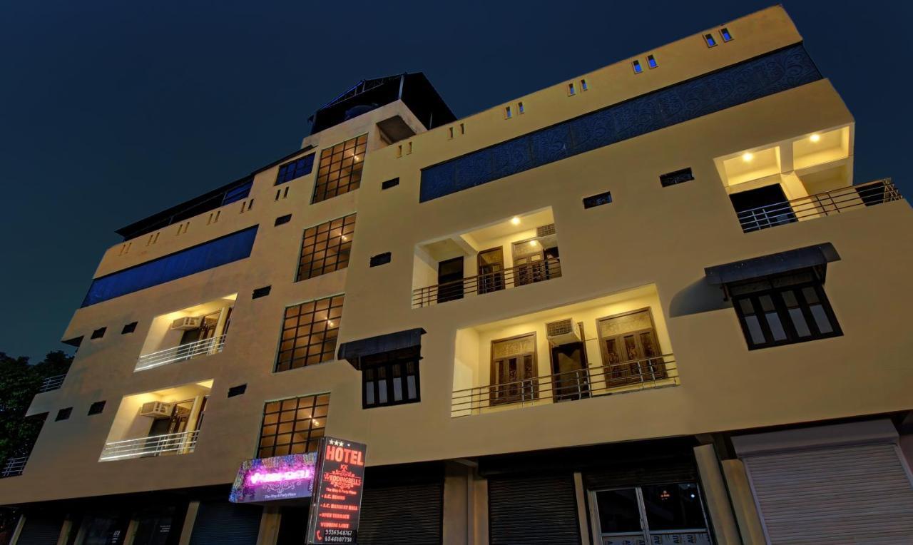 Treebo Trend Wedding Bells Kanpur Hotel Exterior photo